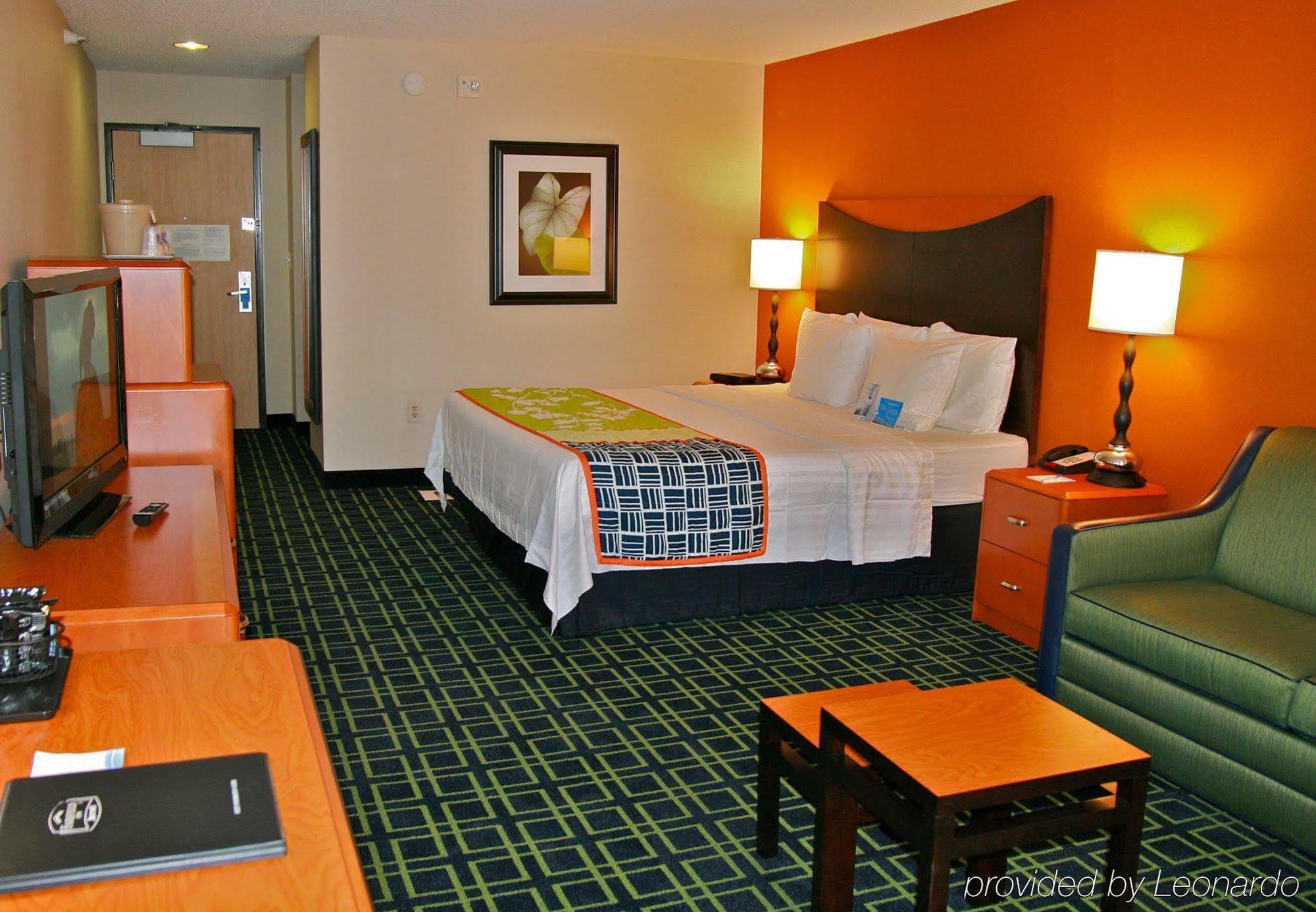 Americinn By Wyndham Hays Room photo